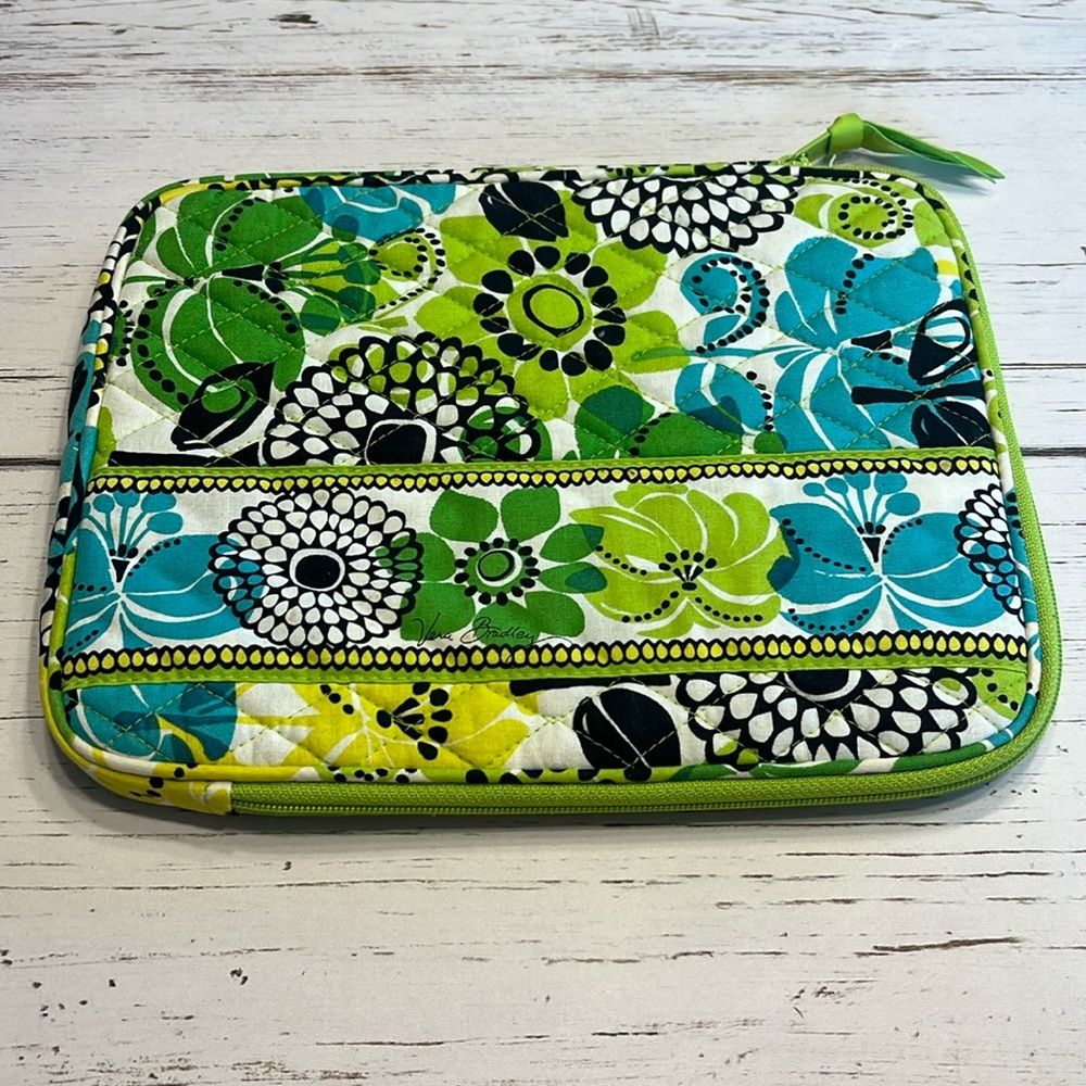 Vera Bradley Limes Up IPad Case Kindle Case Tablet Case Floral Print Blue Green